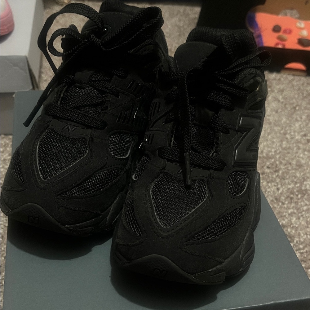 New Balance Kids Black Sneakers - Picture 4 of 4